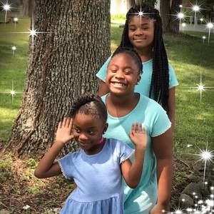 Meet your Posher, Pamela